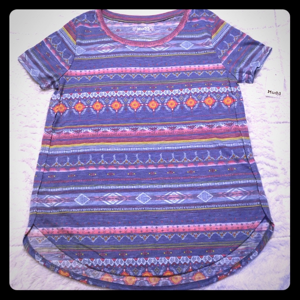 Purple Mudd patterned tee